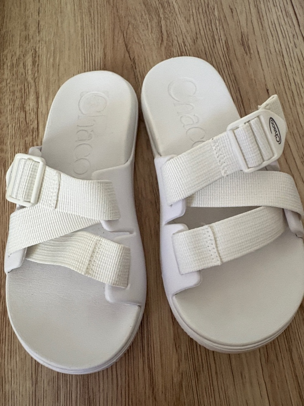 Chaco Women’s Cream Adjustable Strap Slide Sandals